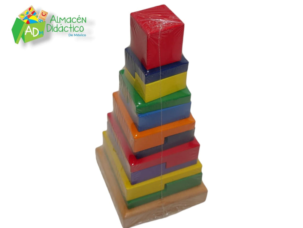 PIRAMIDE GRANDE DE MADERA